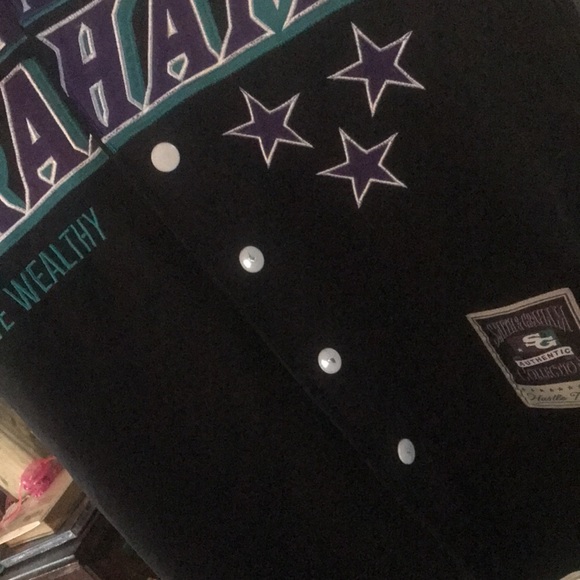 Jersey - Picture 2 of 3